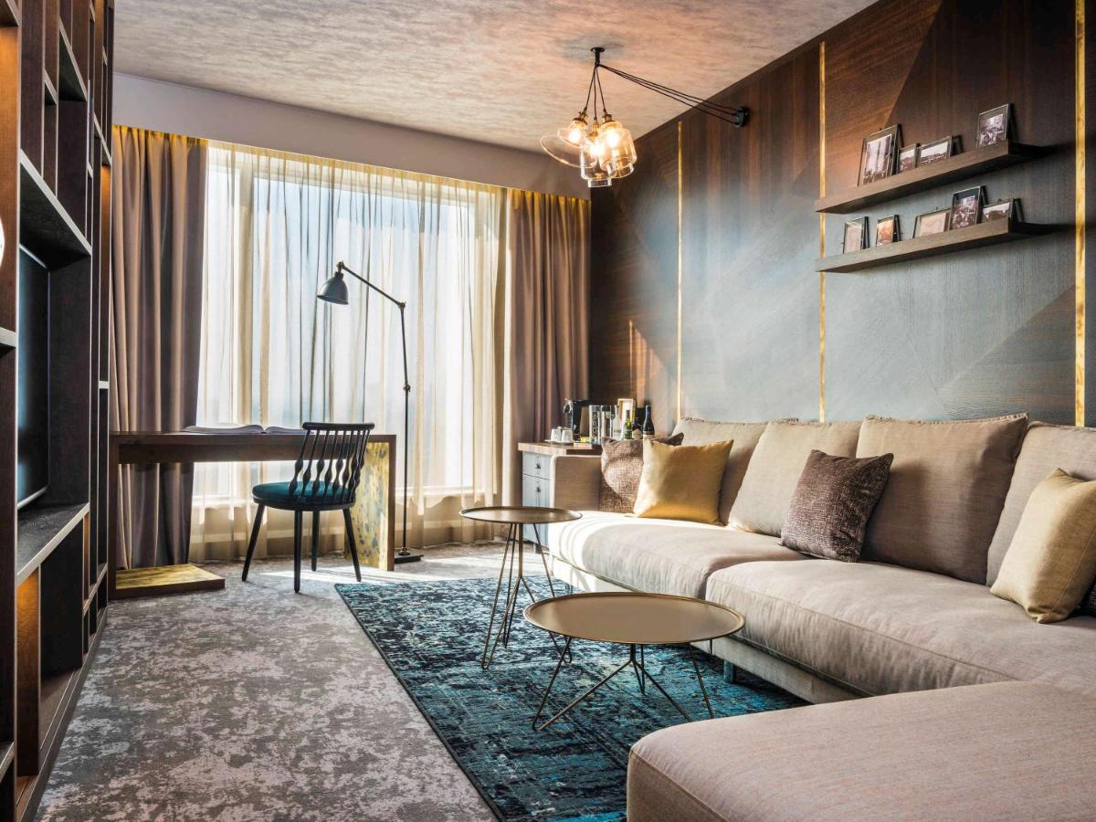 Отель Novotel Canary Wharf 4*