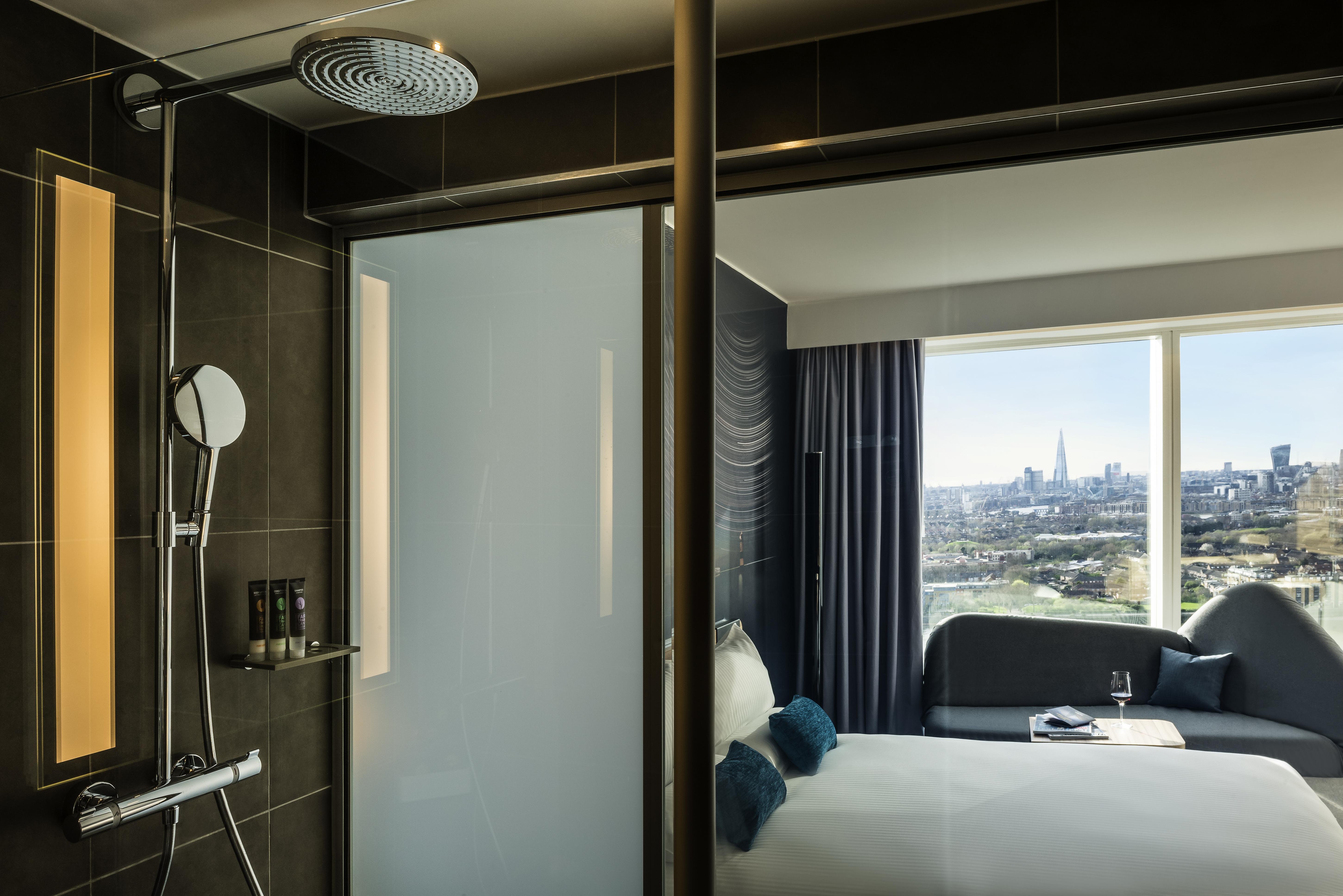 Novotel Canary Wharf Отель