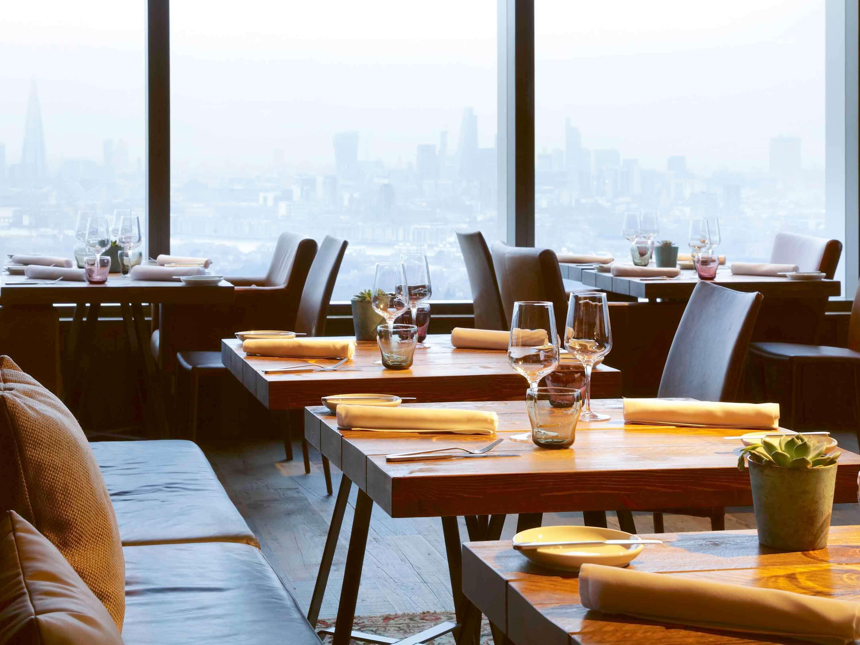 Novotel Canary Wharf Лондон