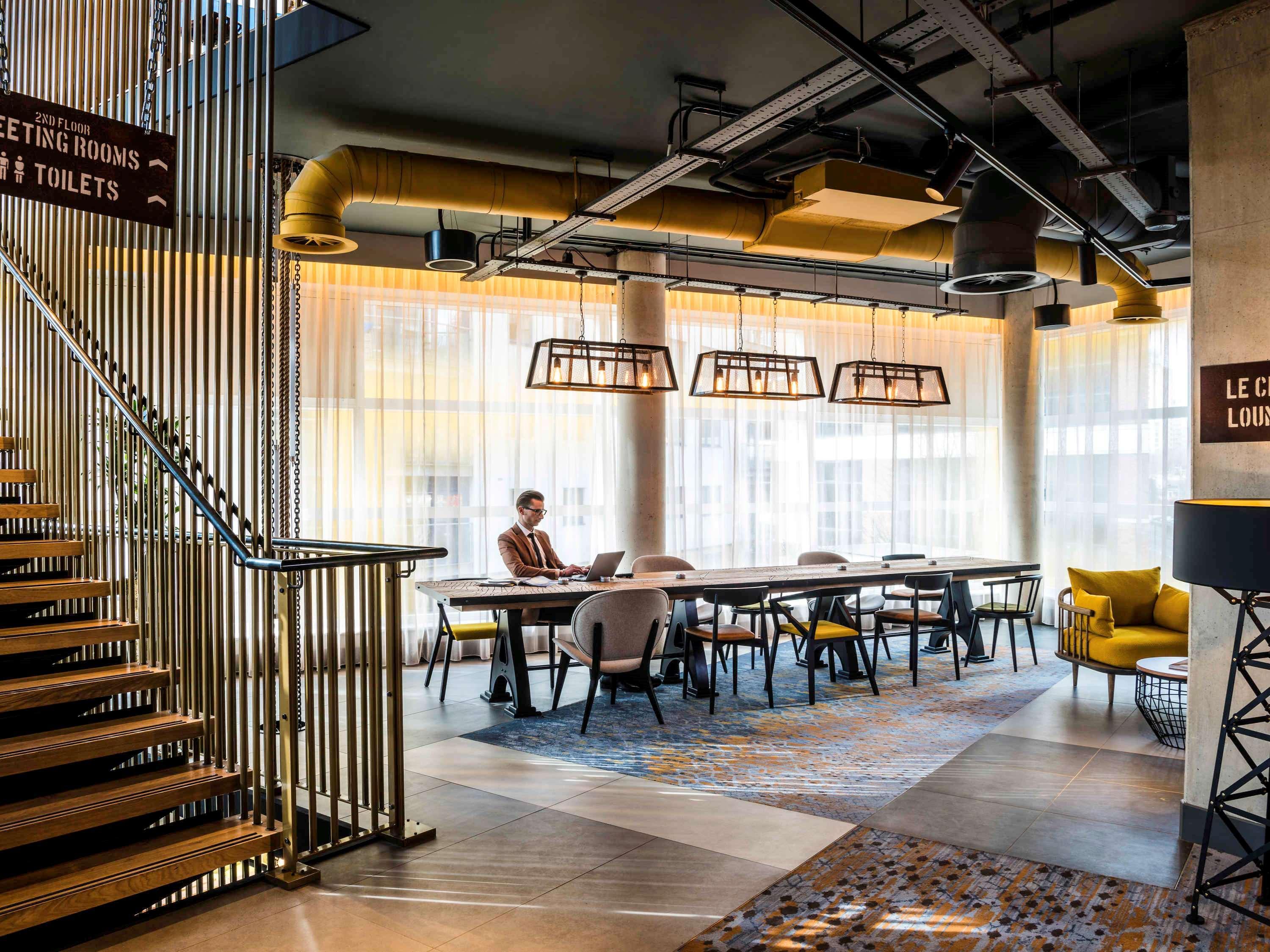 Отель Novotel Canary Wharf 4*