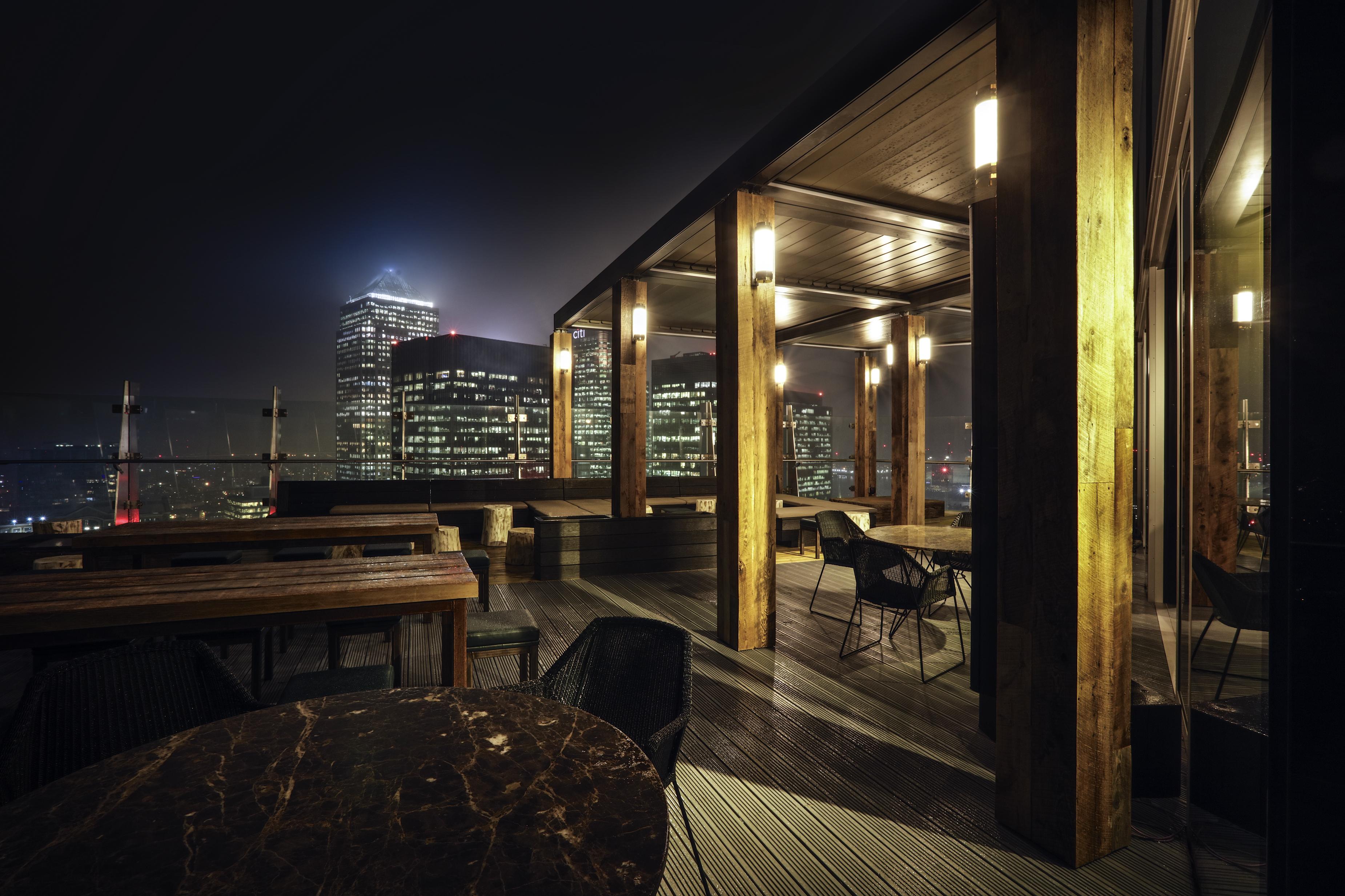 Novotel Canary Wharf Отель