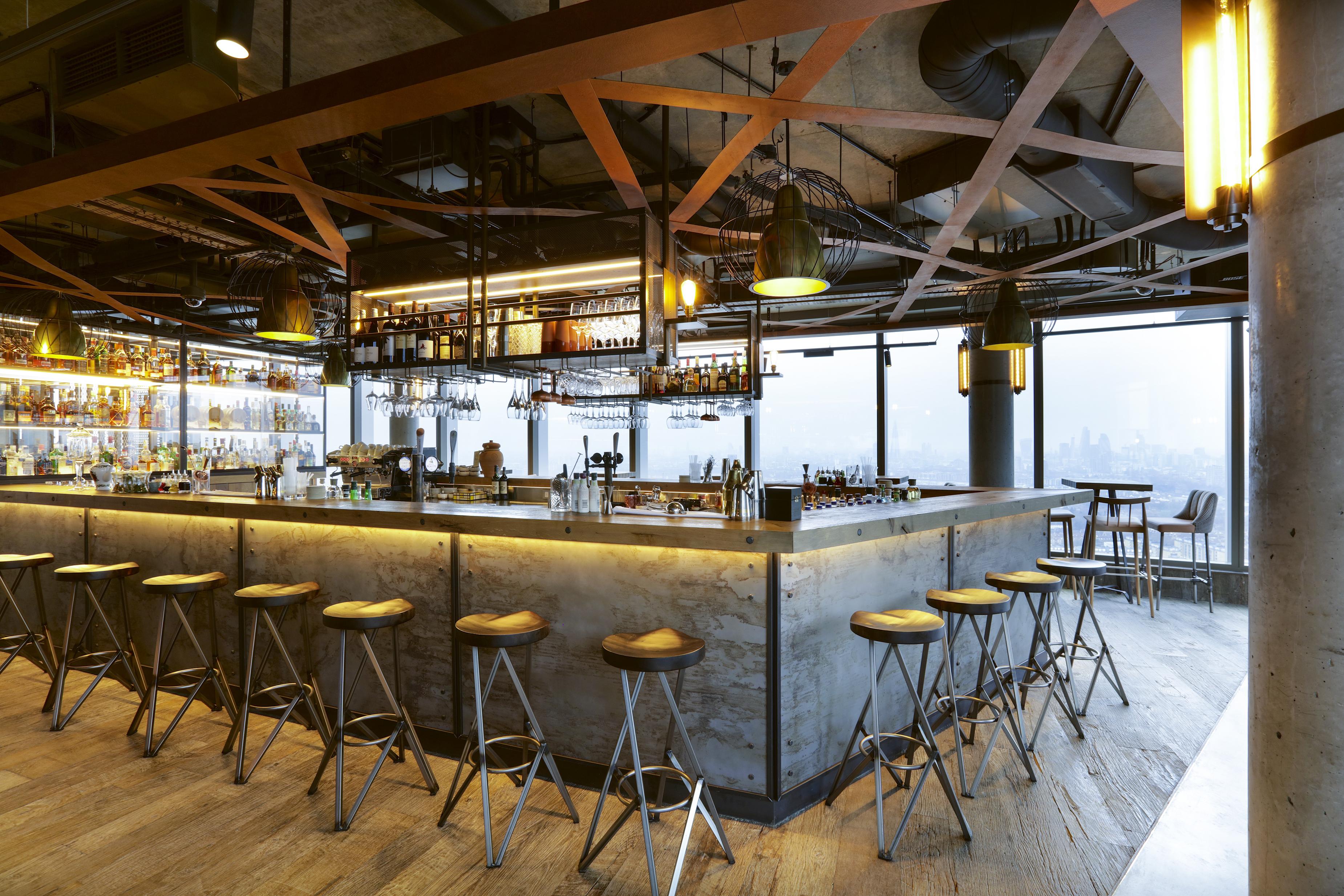 Отель Novotel Canary Wharf 4*