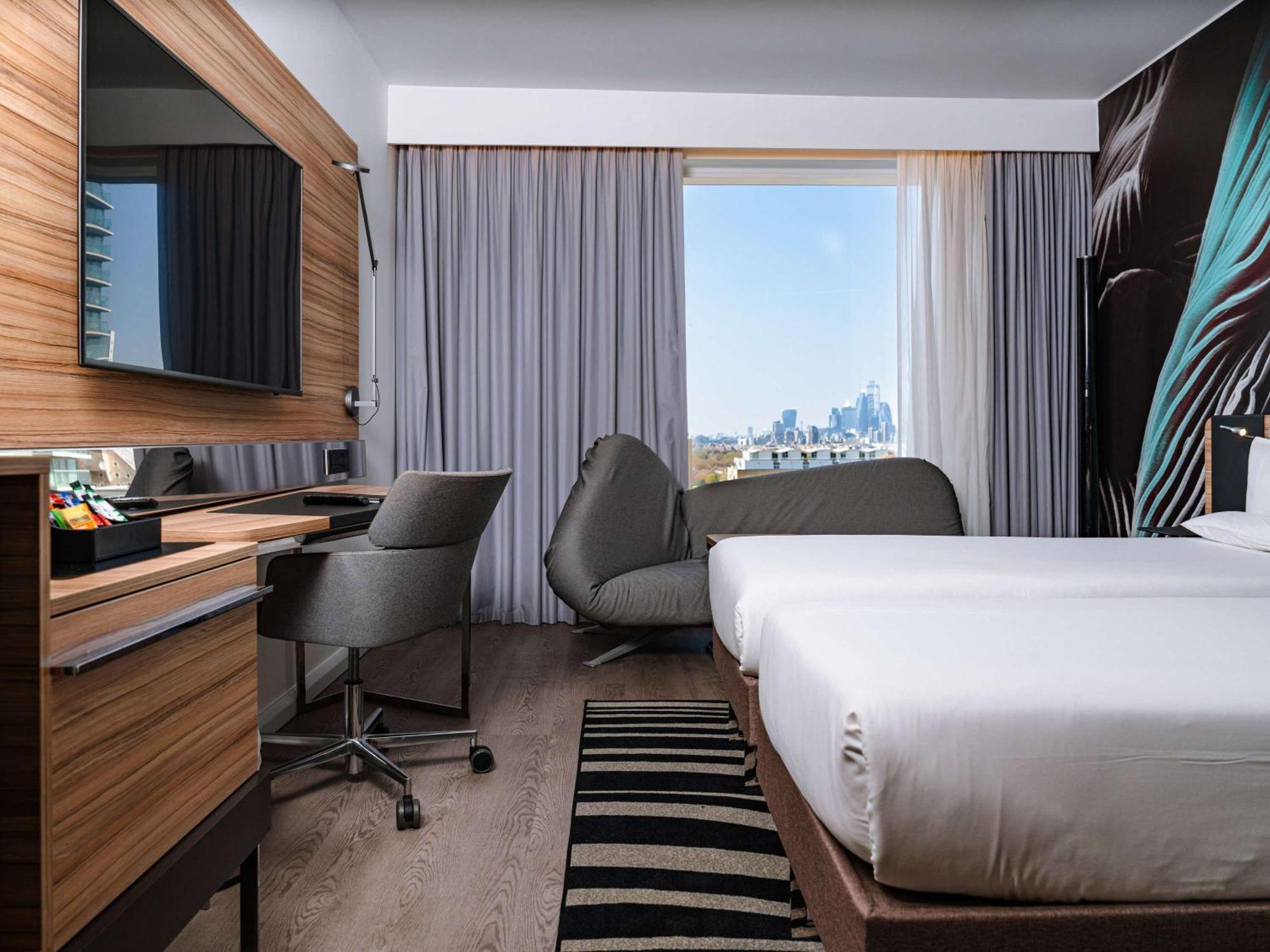 Novotel Canary Wharf Отель 4*