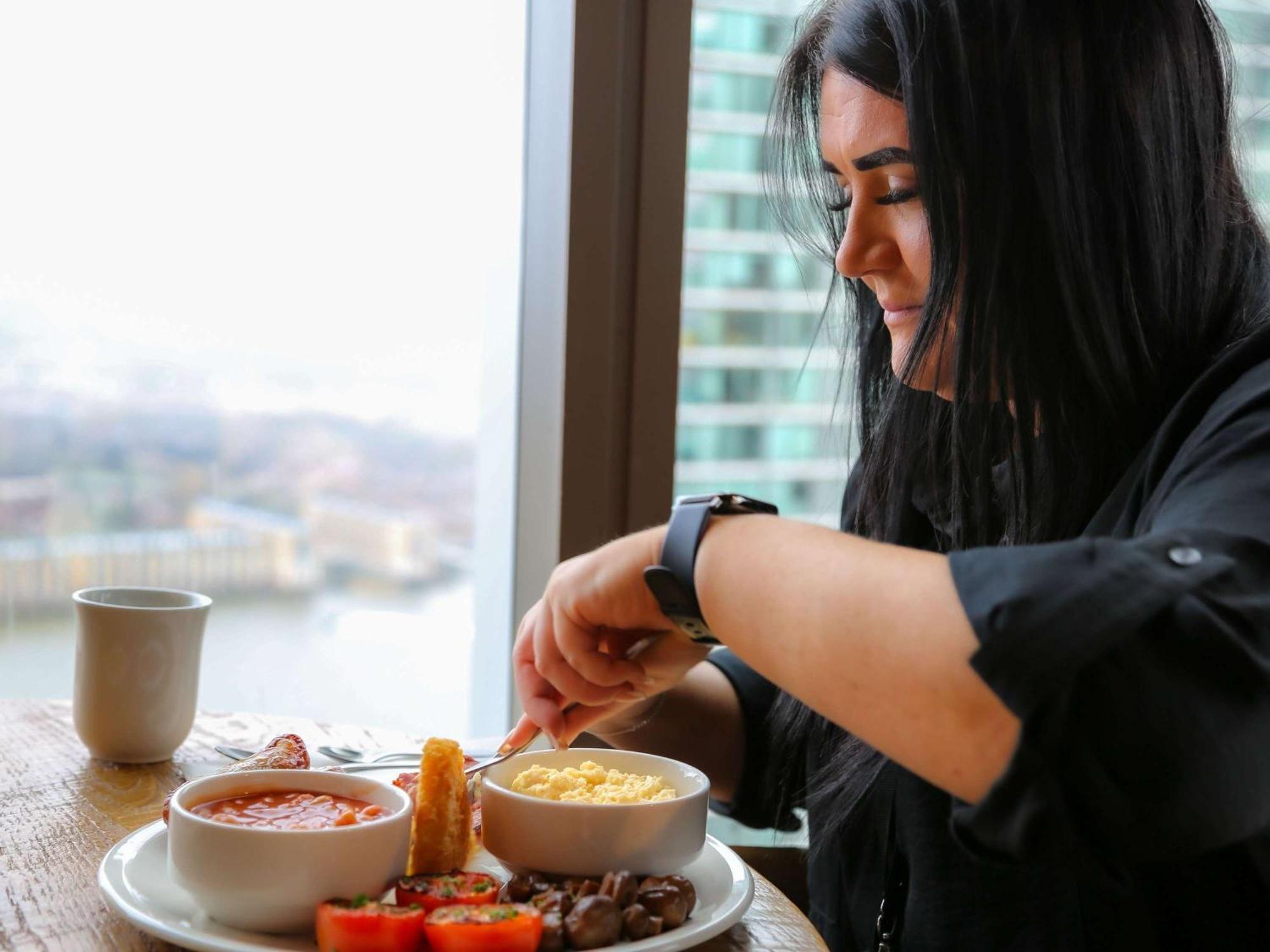Novotel Canary Wharf Отель Лондон